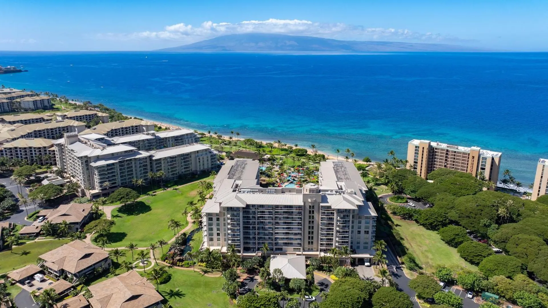 Ninth-Floor Mountain View Suite And Expansive Lanai At Honua Kai Lahaina Holiday home