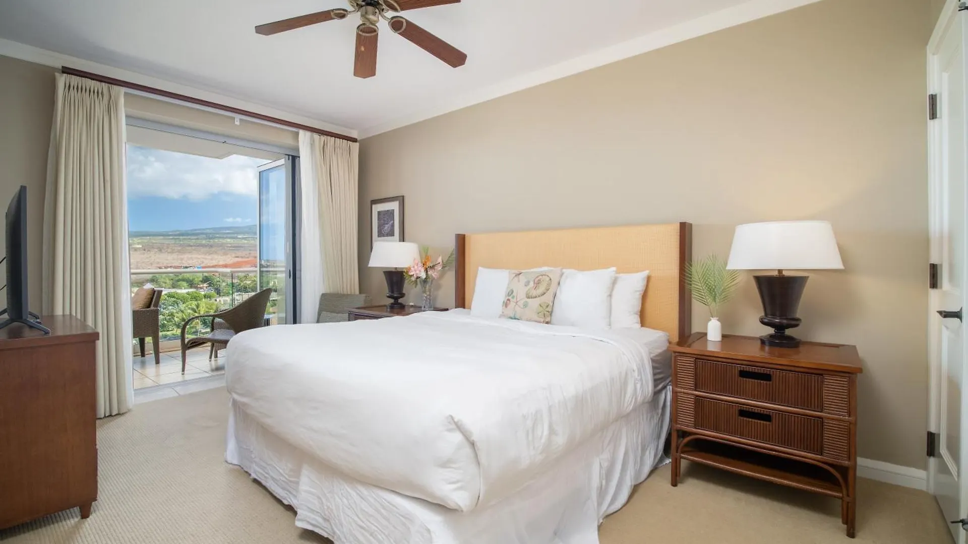 Ninth-Floor Mountain View Suite And Expansive Lanai At Honua Kai Lahaina United States