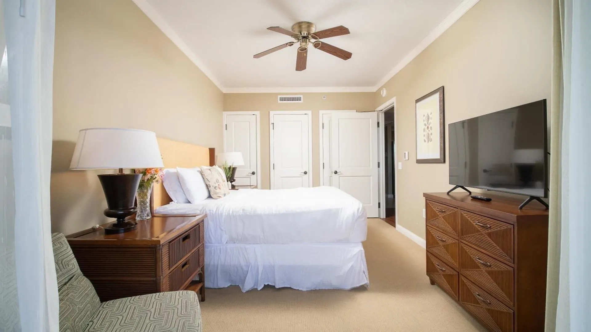 Ninth-Floor Mountain View Suite And Expansive Lanai At Honua Kai Lahaina Holiday home